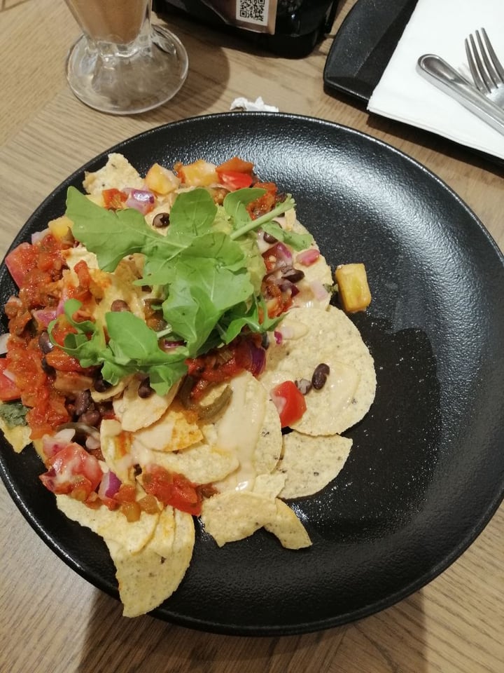 photo of Mugg and Bean Pavilion Vegan Nachitos shared by @cholland on  09 Dec 2019 - review