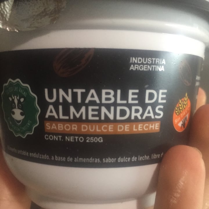 review photo of Felices Las Vacas Untable de Almendras sabor Dulce de Leche shared by @melvegan on 09 Jun 2020 - review