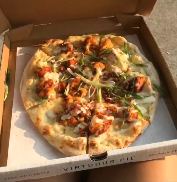 photo of Virtuous Pie Stranger wings shared by @vanessaainsley on  19 Apr 2020 - review