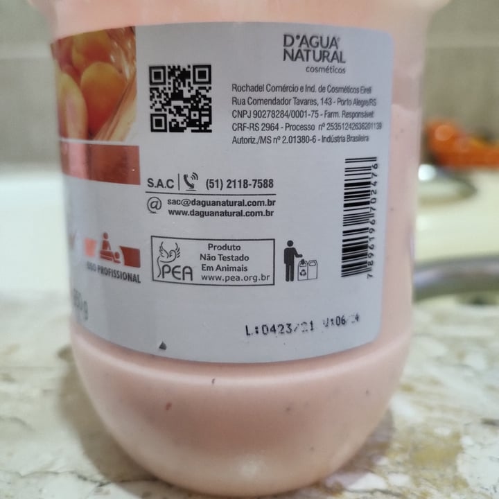 photo of D’água natural cosméticos D'água Natural Creme Esfoliante Apricot shared by @lilianezampar on  17 Apr 2022 - review