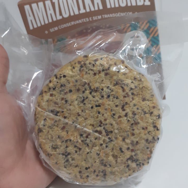 photo of Amazonika mundi Quinua Burguer shared by @laurinhaalvares on  25 Aug 2021 - review
