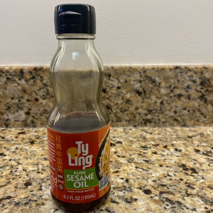 review photo of ty ling pure sesame oil shared by @veganmeandyou on 08 May 2022 - review
