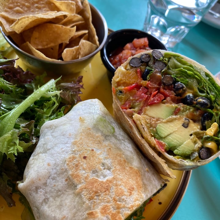 photo of Privé Asian Civilisations Museum Mexican Burrito Wrap - Specials shared by @vegan-everafter on  22 Jul 2021 - review