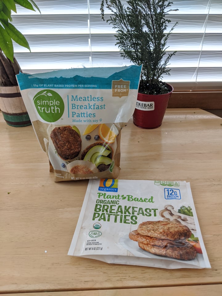 photo of Simple Truth Meatless breakfast patties shared by @crueltyfreeyouandme on  28 Mar 2020 - review