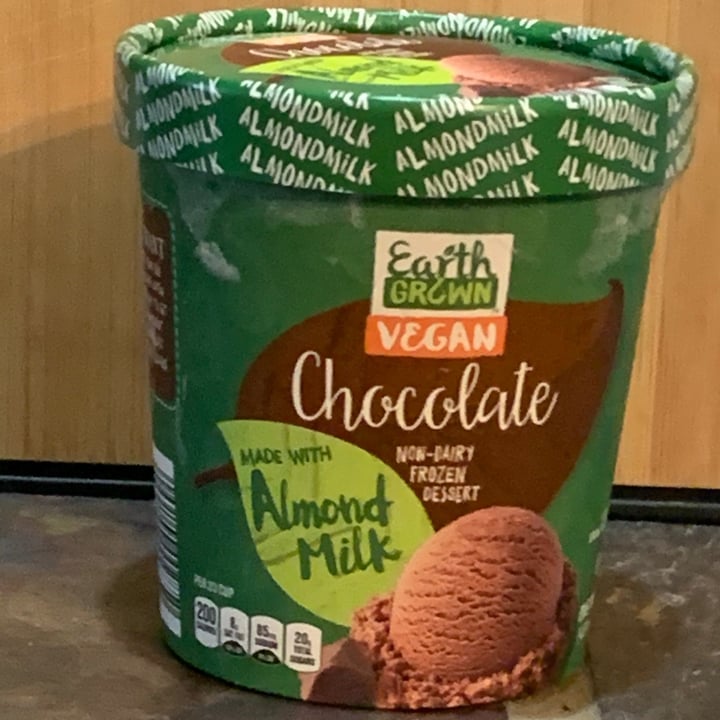 photo of Earth Grown Earth grown chocolate frozen dessert shared by @thedonmega70 on  17 May 2021 - review