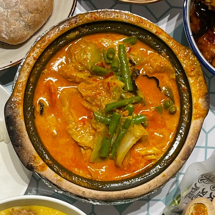 photo of The Hainan Story Chapter One (Hotel Boss) Claypot Hainanese Curry Vegetables shared by @veggiexplorer on  19 Mar 2022 - review