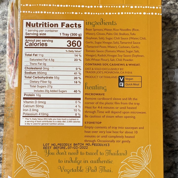 review photo of Trader Joe's True Thai Vegetable pad thai shared by @claudiah on 16 Jun 2022 - review