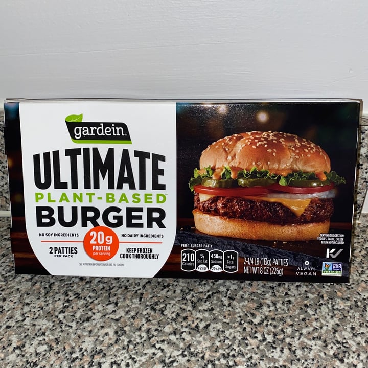 photo of Gardein Ultimate Plant-Based Burger shared by @lexie23js on  24 May 2022 - review