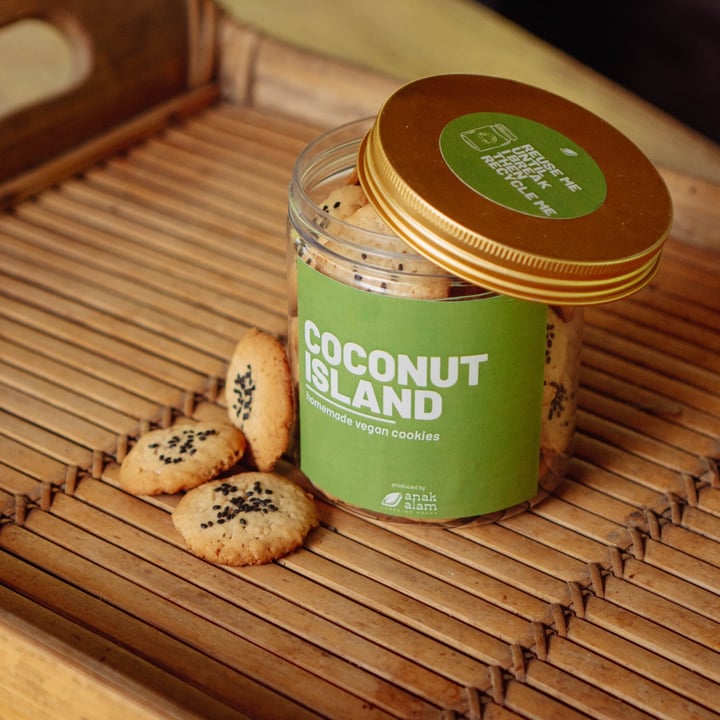 photo of Anak Alam Vegan Cookies Cookies shared by @lisajoesman on  31 Dec 2021 - review