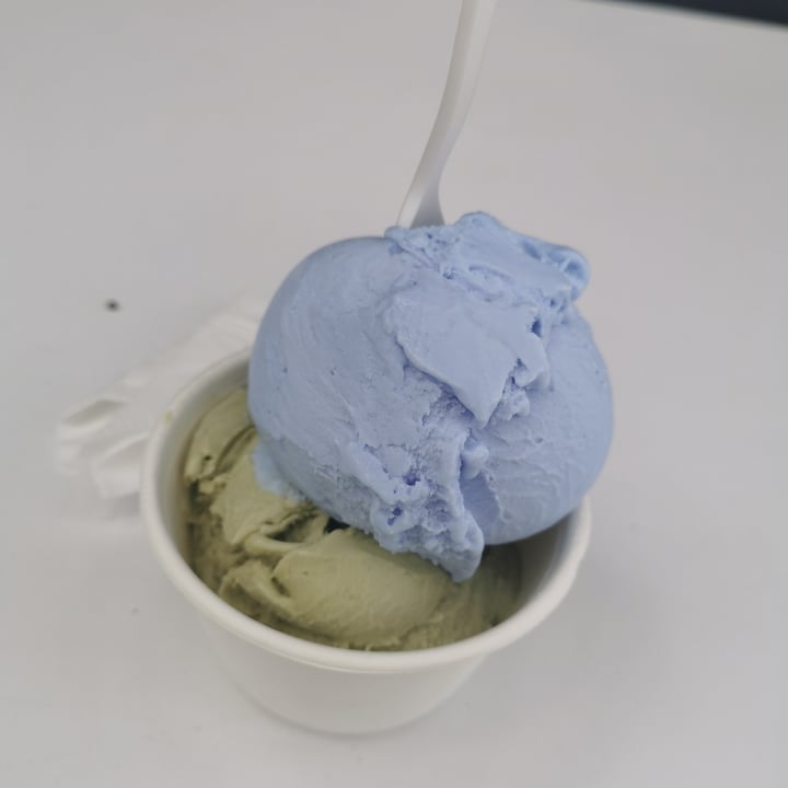 photo of Unframed Ice Cream Blue Coconut Vegan Ice Cream shared by @viiathevegan on  03 Apr 2021 - review