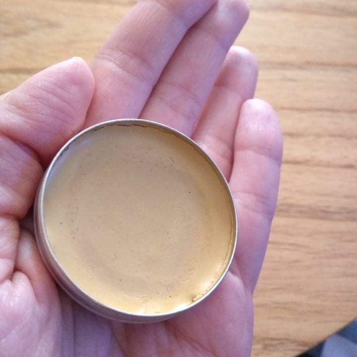 photo of Zirka Cosmética Natural Corrector de ojeras shared by @anashadowcat on  06 Aug 2021 - review