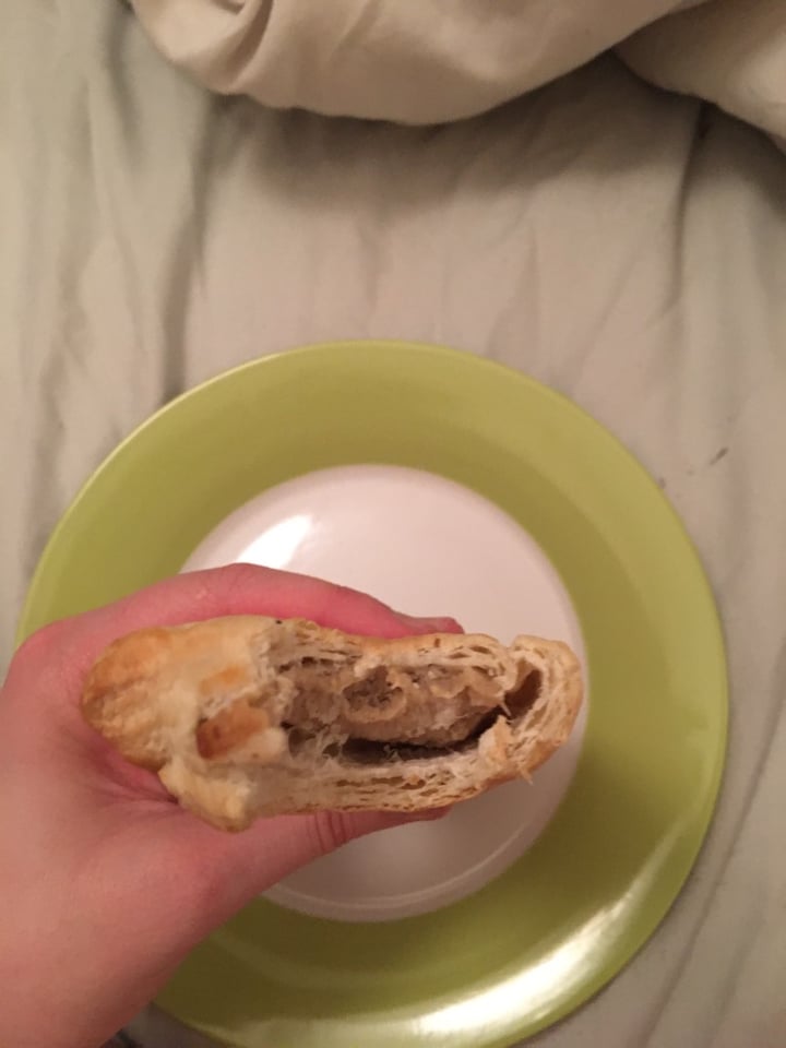 photo of Wall's Pastry Since 1786 Tasty Vegan Jumbo Roll shared by @natasha1998 on  08 Mar 2020 - review