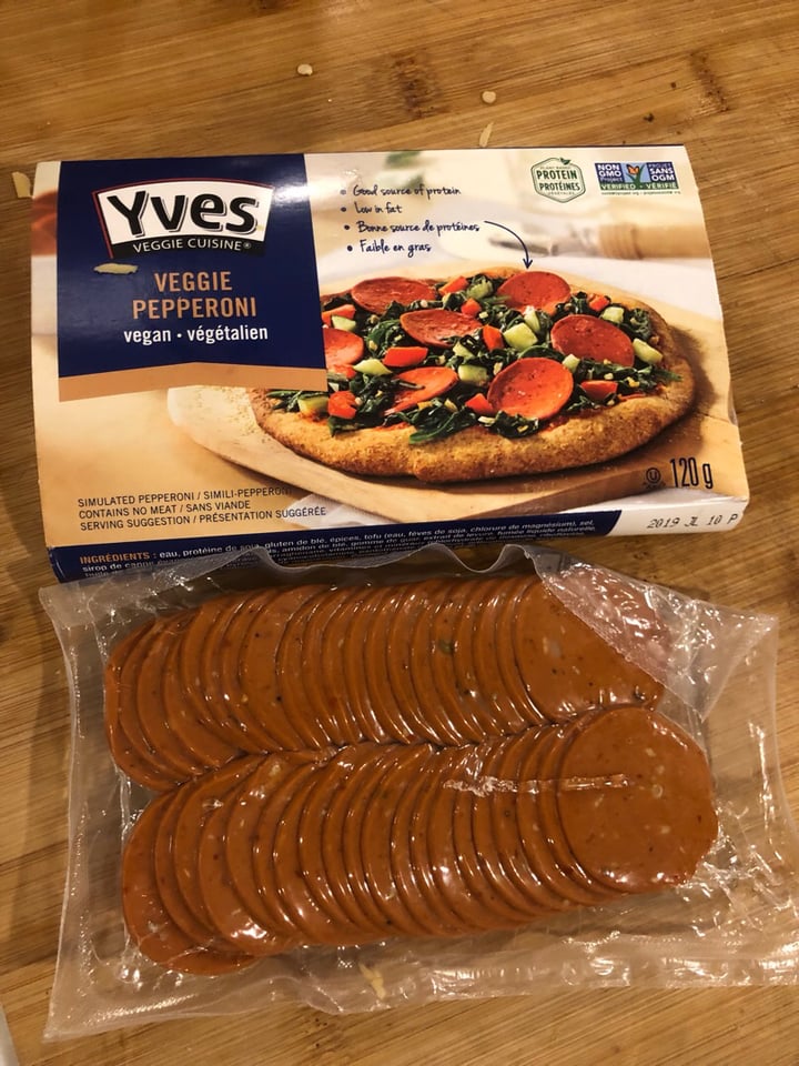 review photo of Yves Veggie Cuisine Veggie Pepperoni shared by @meganmostacci on 16 Aug 2019 - review