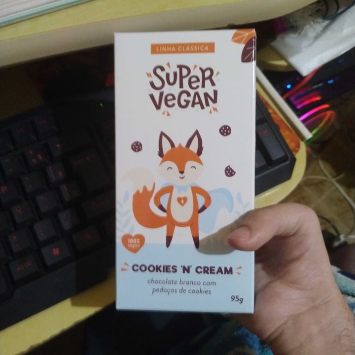 review photo of Super Vegan Chocolate Cookies ‘n’ cream shared by @alvaro434 on 28 Apr 2022 - review