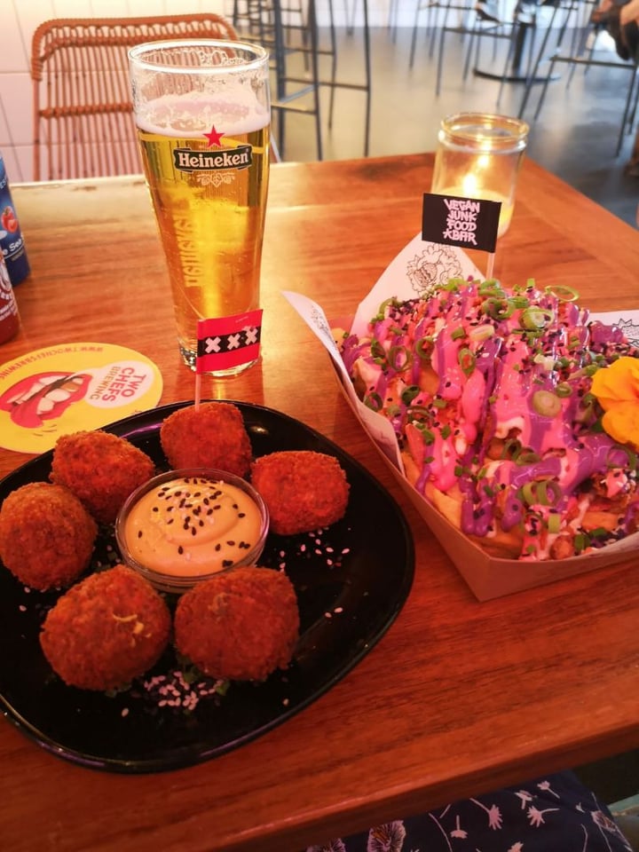 photo of Vegan Junk Food Bar Coconut Curry Bitterballs shared by @pointsofellie on  08 Sep 2019 - review