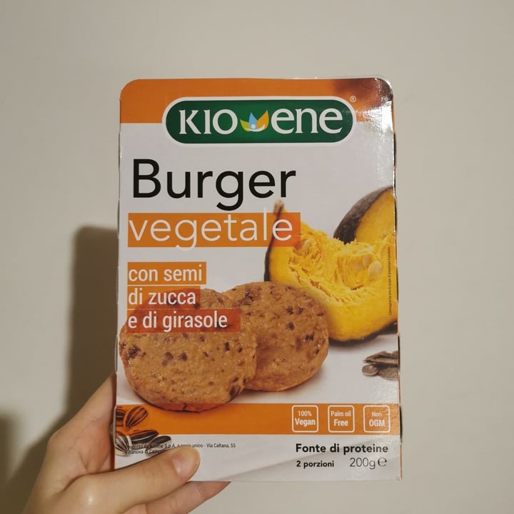 photo of Kioene Burger vegetale con semi di zucca e girasole shared by @arualtyrell on  26 Apr 2021 - review