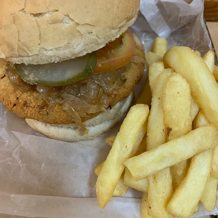 photo of El Club de la Milanesa Sandwich NotMila Recargado shared by @onomatias on  28 Jun 2022 - review