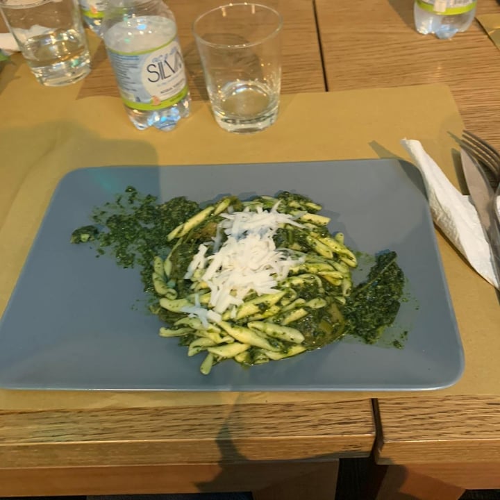 photo of Il Vegano - Firenze Fusilli con pesto di cavolo nero, zucchine, noci e formaggio veg shared by @mscele on  24 Jun 2022 - review