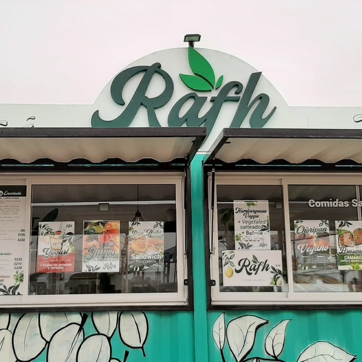 photo of Rafh ~ comida saludable Hamburguesa De Lentejas Completa (Lechuga, Tomate Y Rucula) Con Salteado De Verduras Y Cebolla Caramelizada. shared by @gastonfauret on  24 Feb 2021 - review