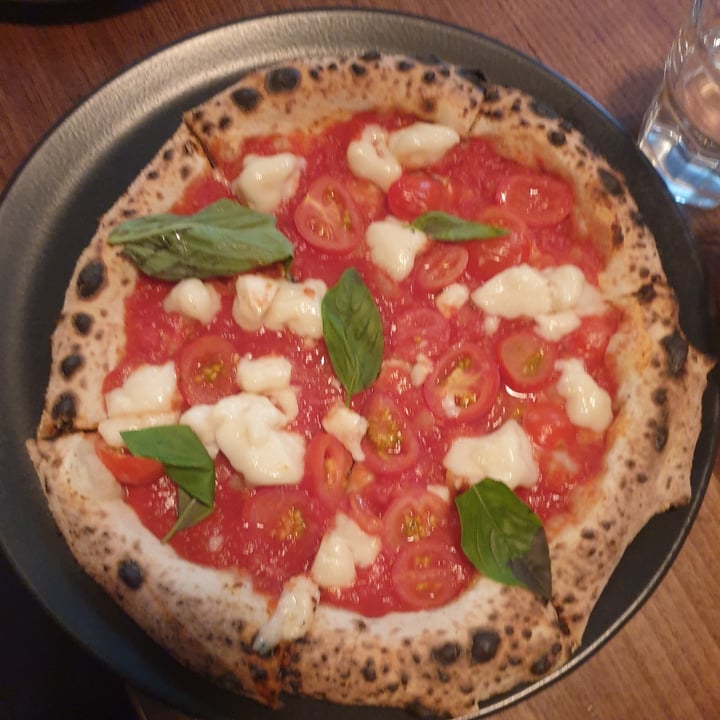 photo of Red Sparrow Pizza Classic Pizza shared by @oskarvin on  01 Jan 2021 - review