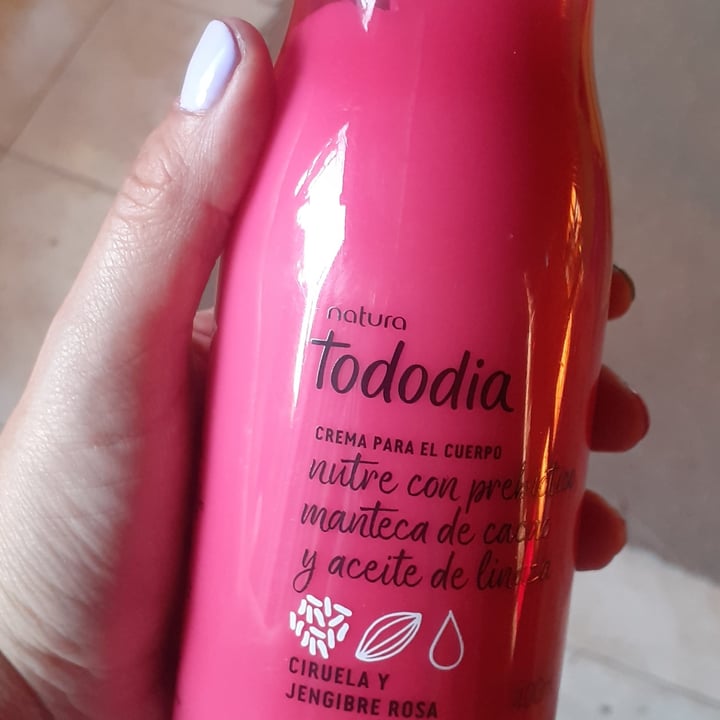 photo of Natura crema para el cuerpo shared by @dulci2020 on  08 Oct 2020 - review