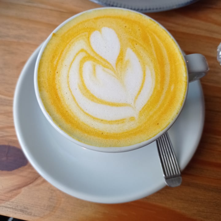 photo of Materia Prima Golden Latte shared by @miliforanimals on  15 Apr 2022 - review