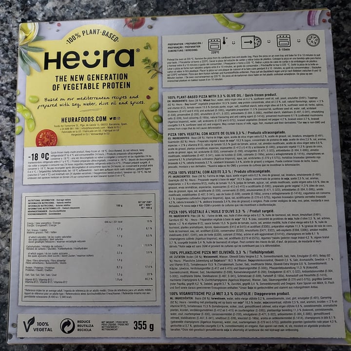 photo of Heura 100% plant based pizza shared by @sabrinamurua on  03 Apr 2022 - review