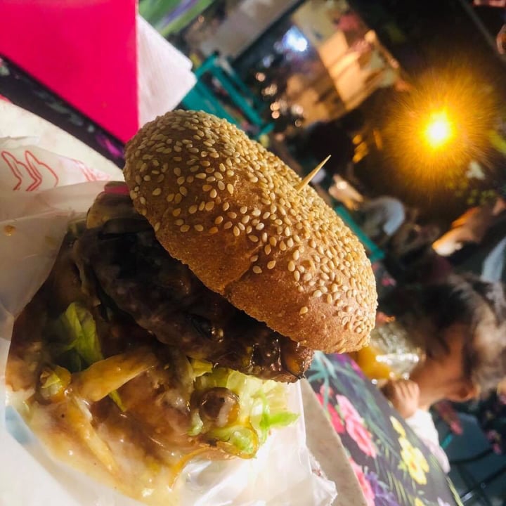review photo of Vegano Flor de Loto The hamburger 🍔 omg !! shared by @maharam on 06 Aug 2019 - review