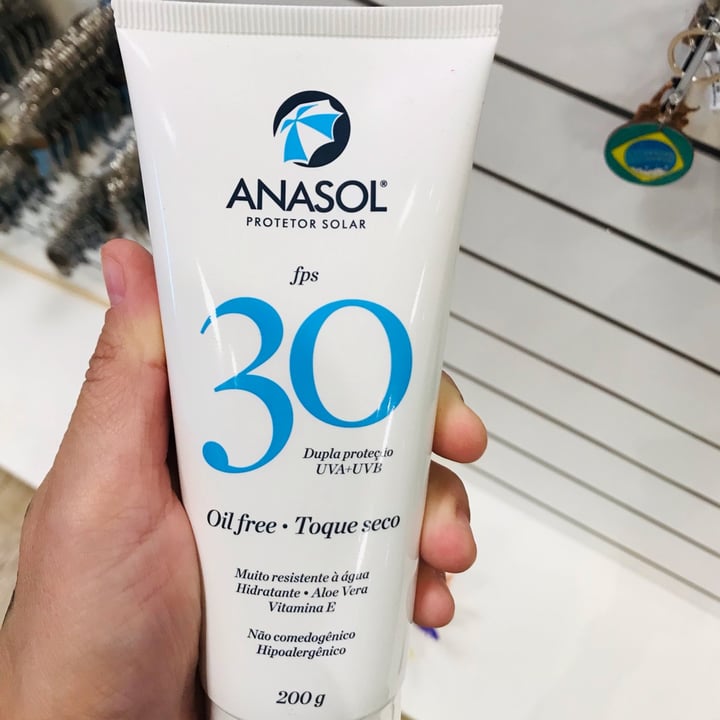 review photo of Anasol Protetor Solar 30 shared by @gisellepio on 16 Nov 2022 - review