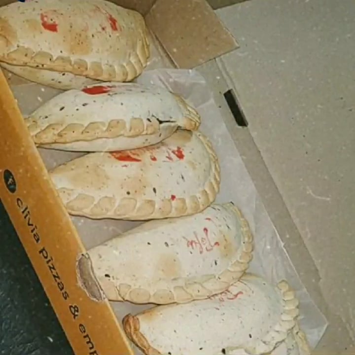 photo of Olivia Empanadas & Pizzas - Avellaneda Empanadas shared by @melicarucci on  07 Jan 2021 - review