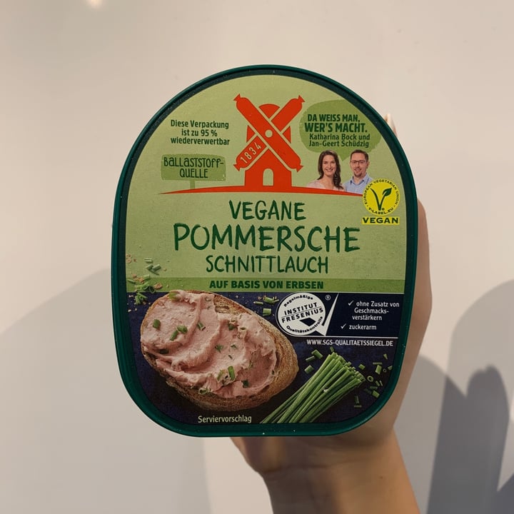 photo of Rügenwalder Mühle Vegane Pommersche Schnittlauch shared by @carolinschuetz on  12 Aug 2021 - review