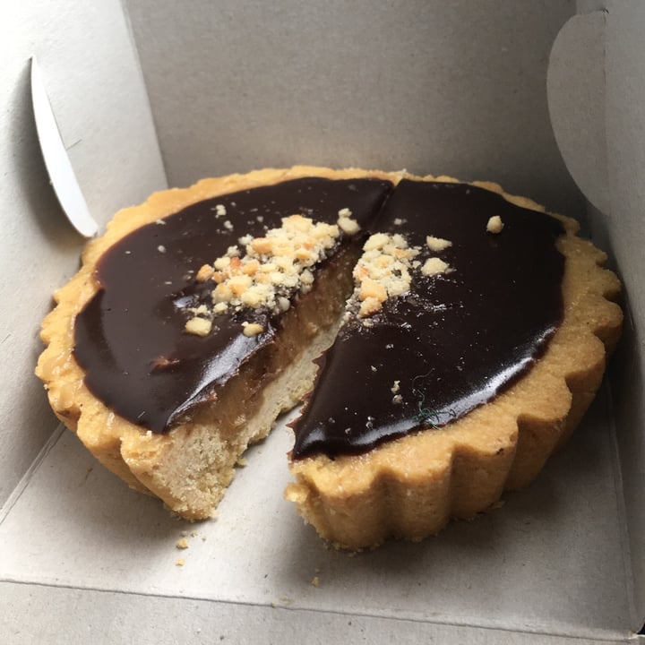 review photo of Dolce Bakery Peanut Butter Chocolate Pie shared by @annabrooke on 29 Aug 2021 - review
