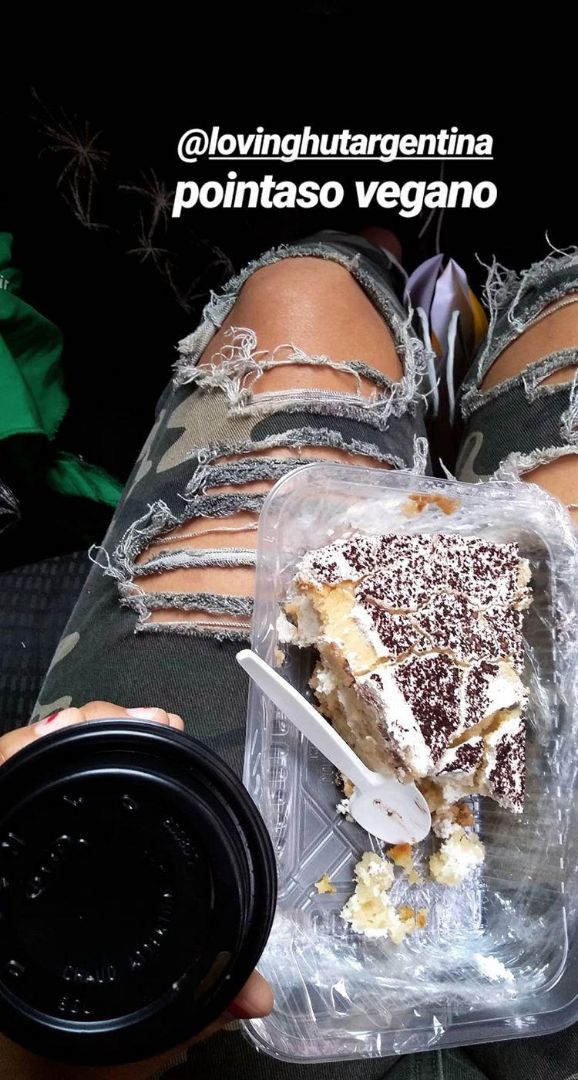review photo of Loving Hut Torta de Chocolate shared by @agustinalemon on 25 Dec 2019 - review