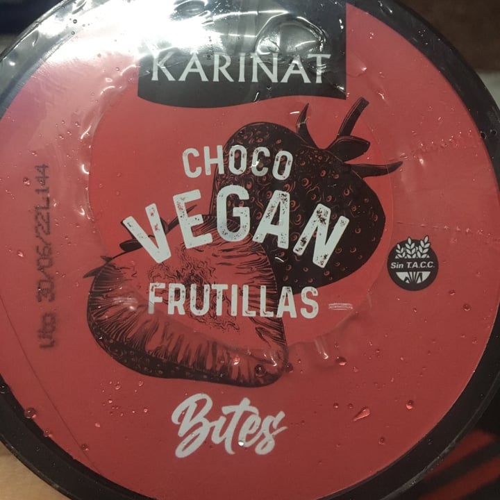 photo of Karinat Choco Vegan Frutillas Bites shared by @naylamadrid on  09 Jun 2021 - review