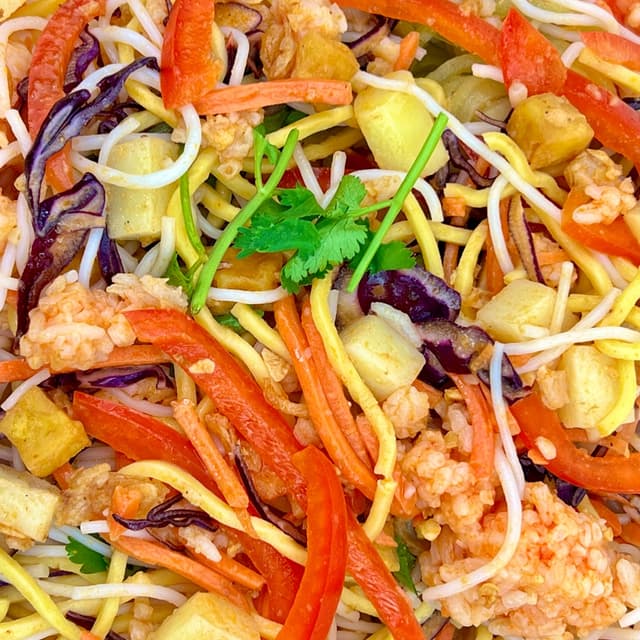 菜肴“Hand Mix Rainbow Salad”的照片