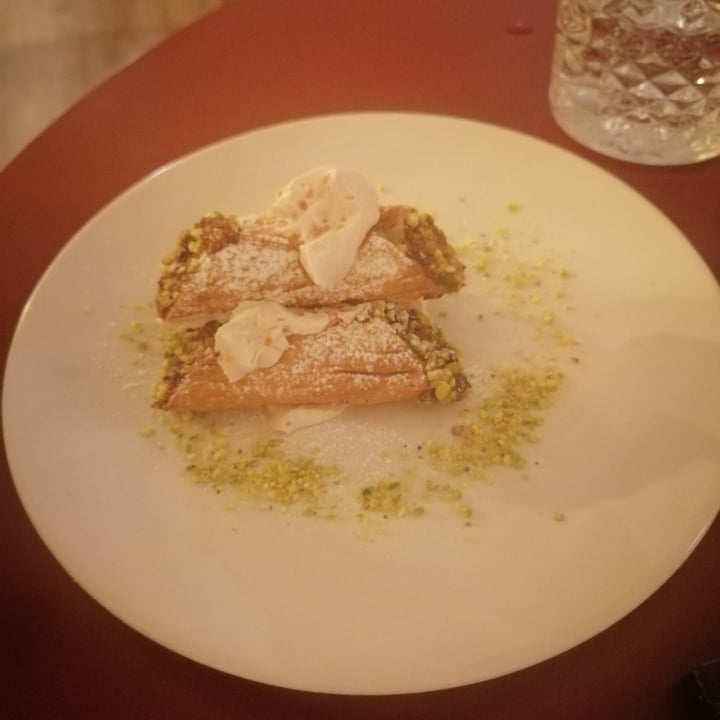 photo of Interno TRE Cannoli siciliani shared by @martinika96 on  19 Mar 2022 - review