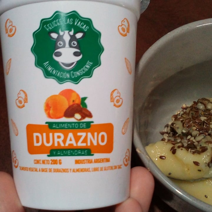 photo of Felices Las Vacas Yogur de Almendras y Durazno shared by @marielita on  10 Feb 2021 - review