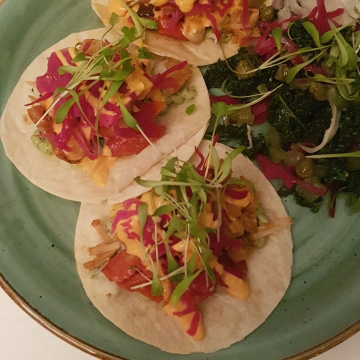 photo of Kalifornia Kitchen Fajitas Veganas shared by @kons on  01 Jun 2020 - review