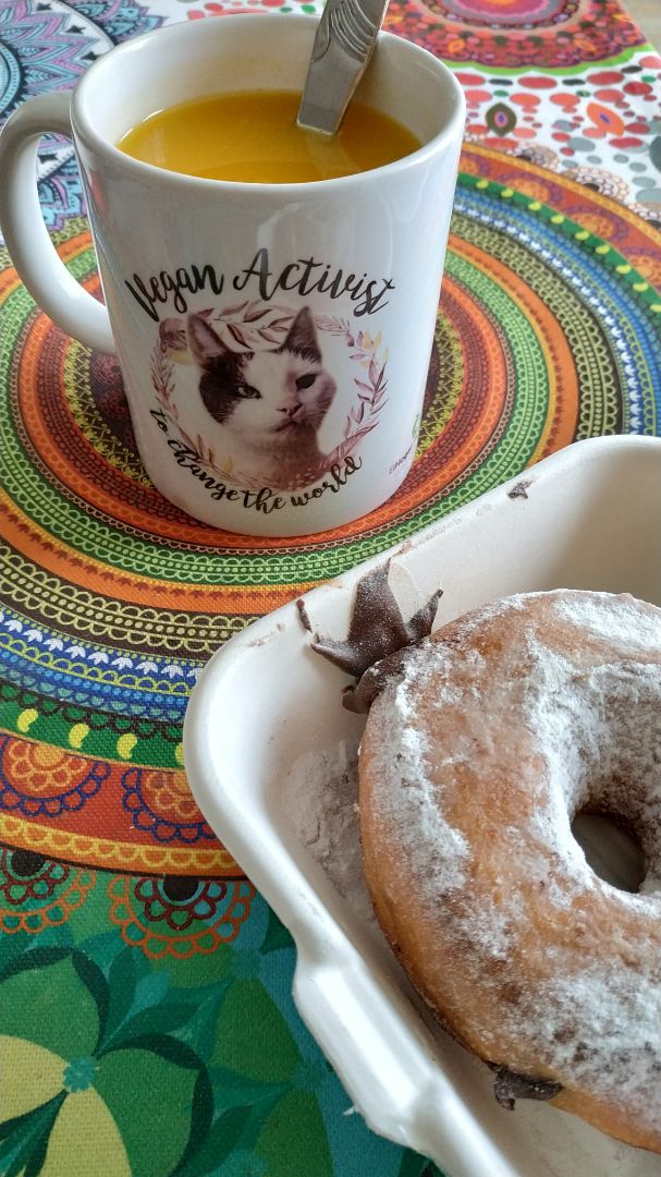 photo of Chök The Chocolate Kitchen Donut shared by @cristinaroes on  29 Jun 2019 - review