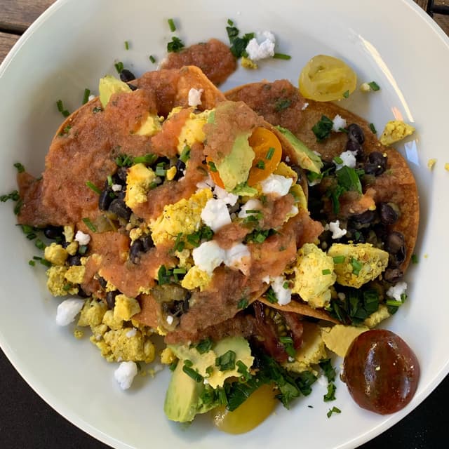 「Huevos Rancheros」の料理の写真