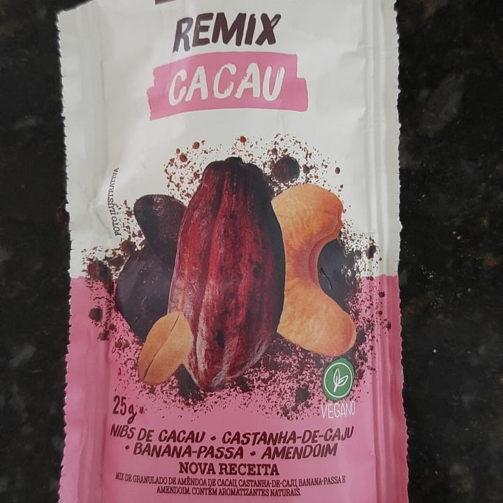 photo of Castanhas Remix Cacau Mãe terra Castanhas Remix Cacau shared by @danihirata on  31 Jul 2022 - review