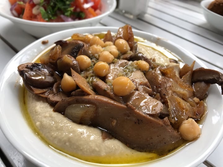 photo of Ben-Sira Hummus Hummus with mushrooms shared by @stacey on  18 May 2019 - review