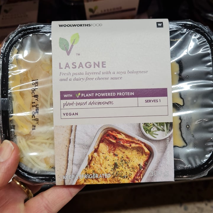photo of Woolworths Food Vegan Lasagne shared by @vegankitchensa on  06 Oct 2021 - review