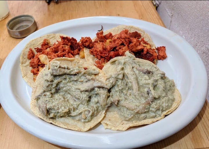 photo of Vege Taco Taco de “pastor” shared by @aikaveca on  26 Jan 2020 - review