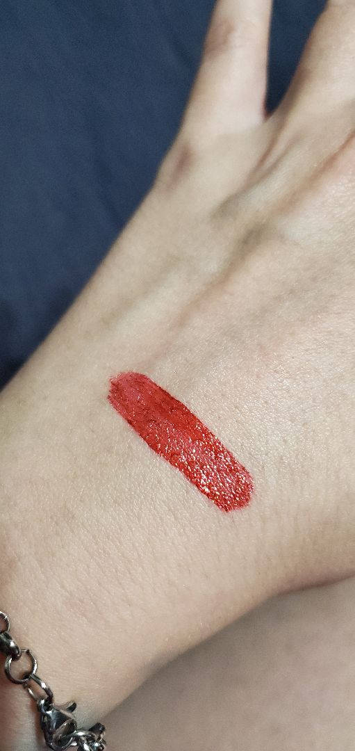 photo of KVD Beauty Everlasting glimmer veil - dazzle shared by @marea707 on  05 Jan 2020 - review