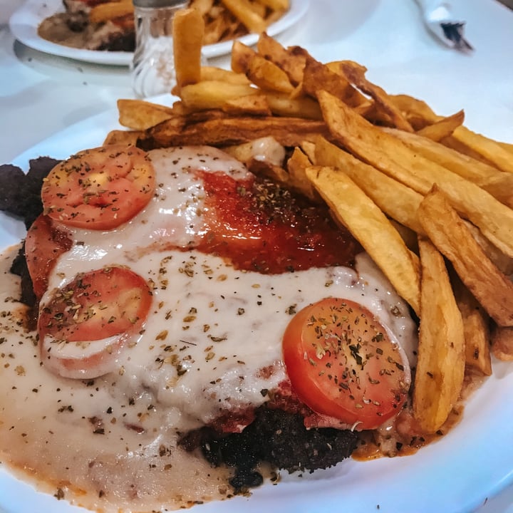 review photo of Loving Hut Microcentro Lomito Napolitano shared by @sabrinasilvero on 29 Nov 2020 - review