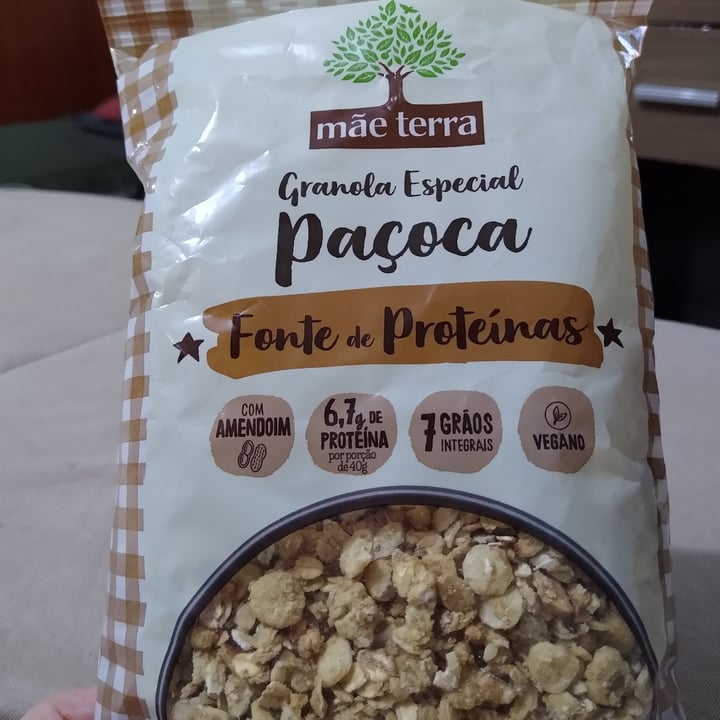 photo of Mãe Terra Granola Especial Paçoca shared by @bgodines on  13 May 2022 - review