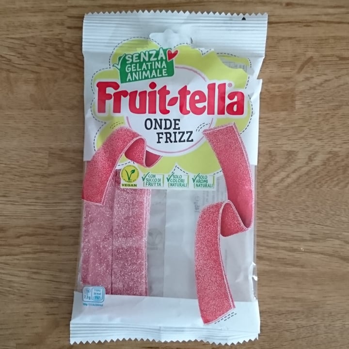 photo of Fruit-tella Onde Frizz shared by @frumento on  24 May 2021 - review