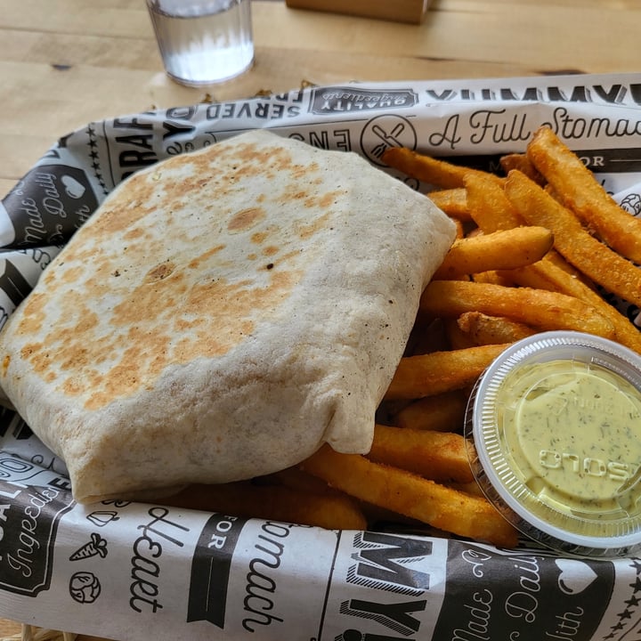 photo of Homegrown Smoker Crunchwrap Thursday shared by @izzyiris on  27 May 2022 - review