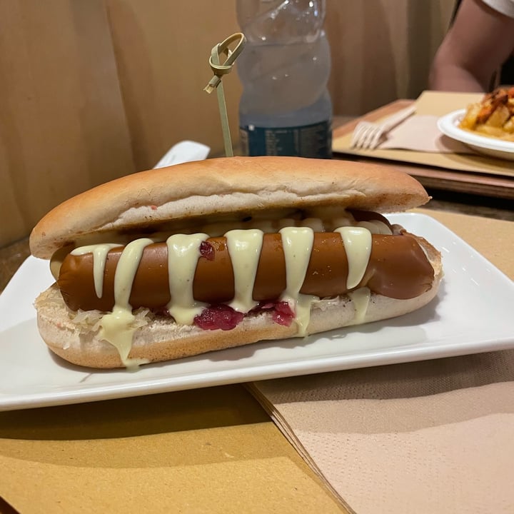 review photo of Radicetonda Hot Dog shared by @isabellatramontano on 17 May 2022 - review